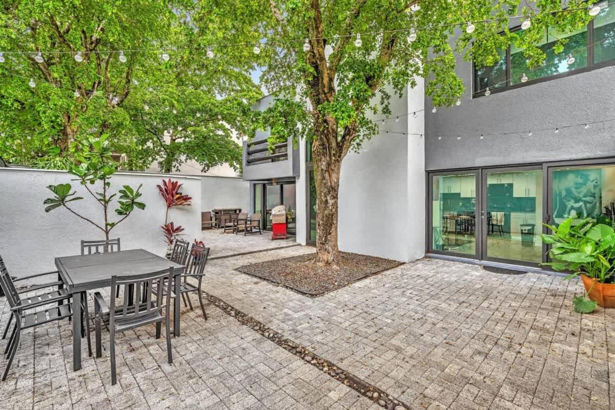 Coconut Grove Haven Family * Miami